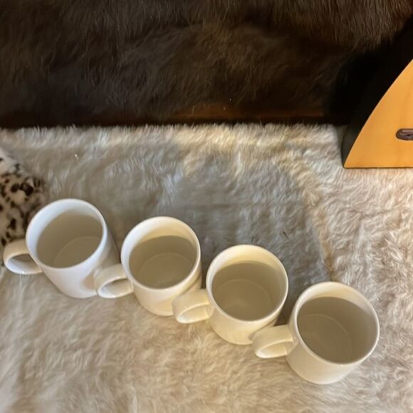 Starbucks cups Set of 4 (3820) - Picture 4 of 5